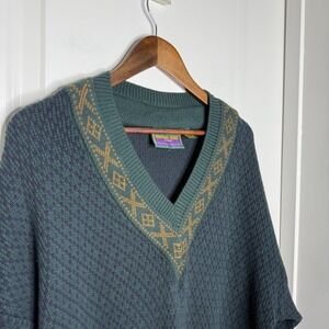 Hunting Horn Classics Men's V Neck Sweater M Green Tan Vintage Geometric Pattern